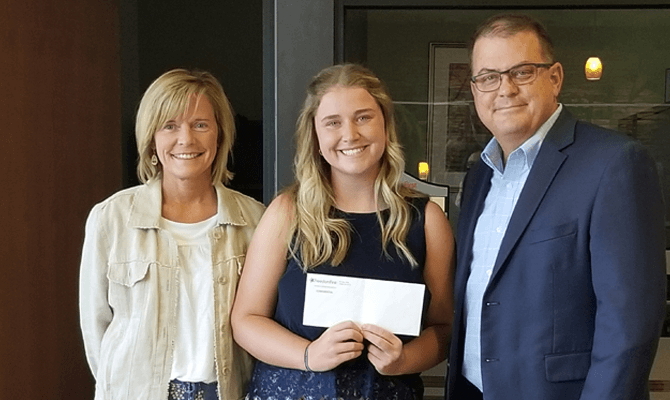 Paul and Missy Phillips with scholarship recipient